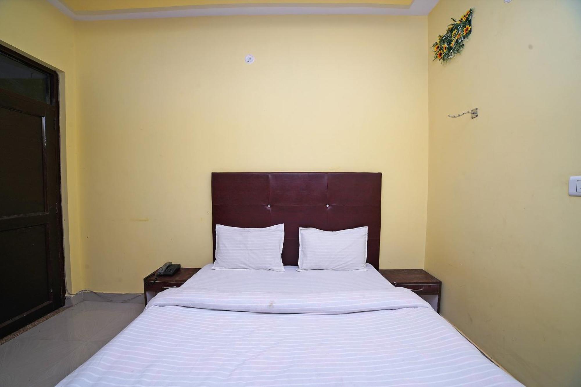 SPOT ON 39779 Hotel Rama Palace Moradabad Exterior foto